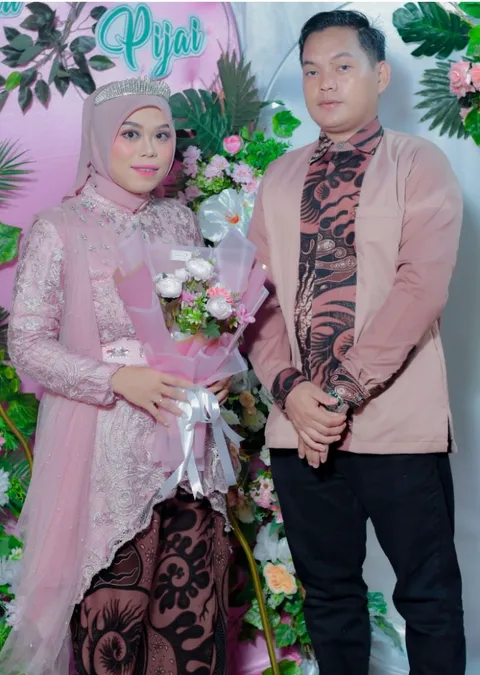 Foto sampul undangan Pijai & Nina