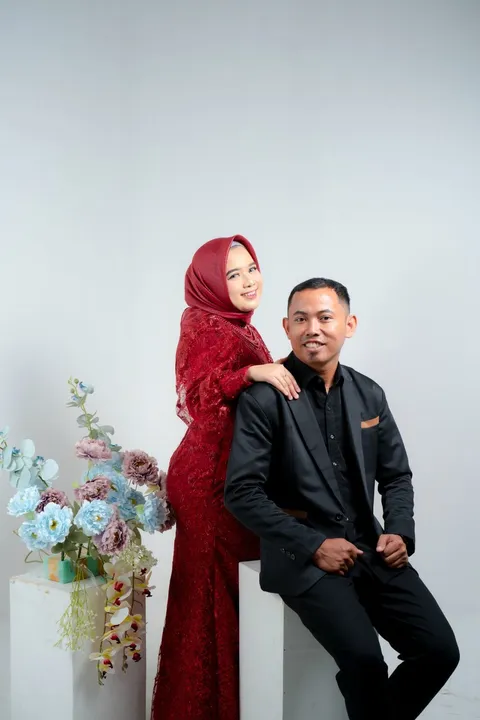 Foto sampul undangan Rais & Lia