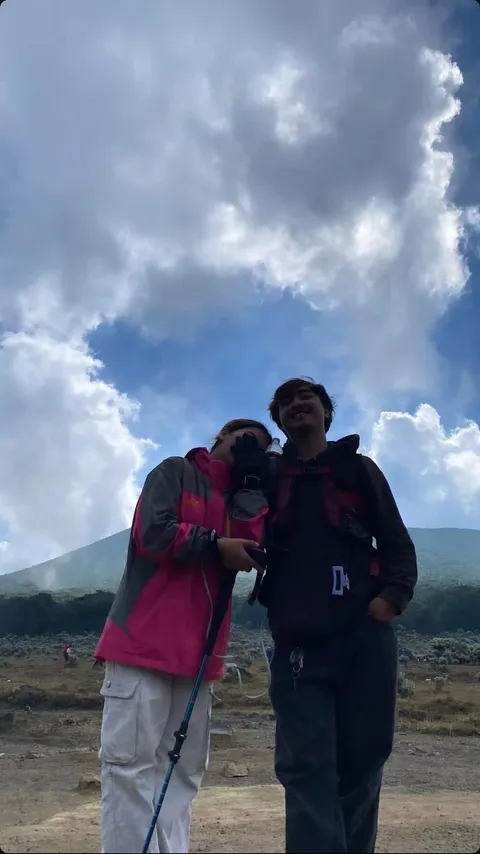 Foto sampul undangan Imel & Rafky