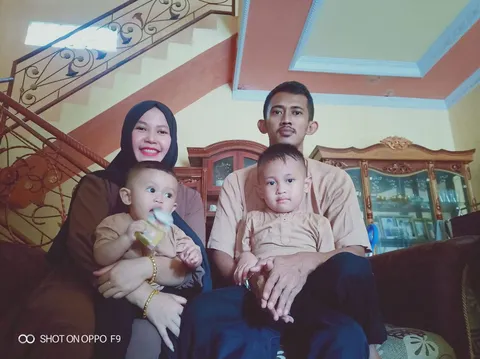 Foto sampul undangan Saptuhi