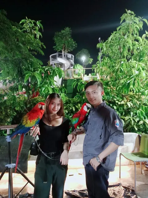 Foto sampul undangan Rena & Reza
