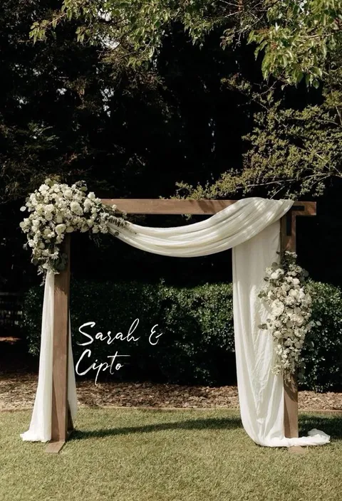 Foto sampul undangan Cipto & Sarah