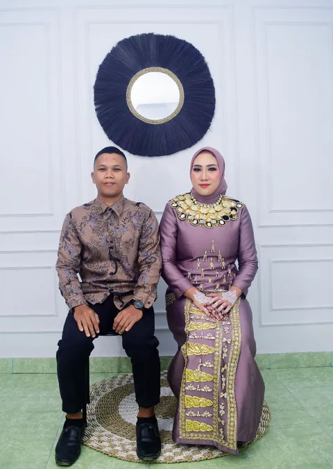 Foto sampul undangan Noplin & Vina