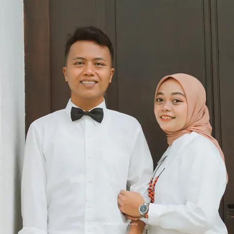 Foto sampul undangan Hendra & Tita Juwita