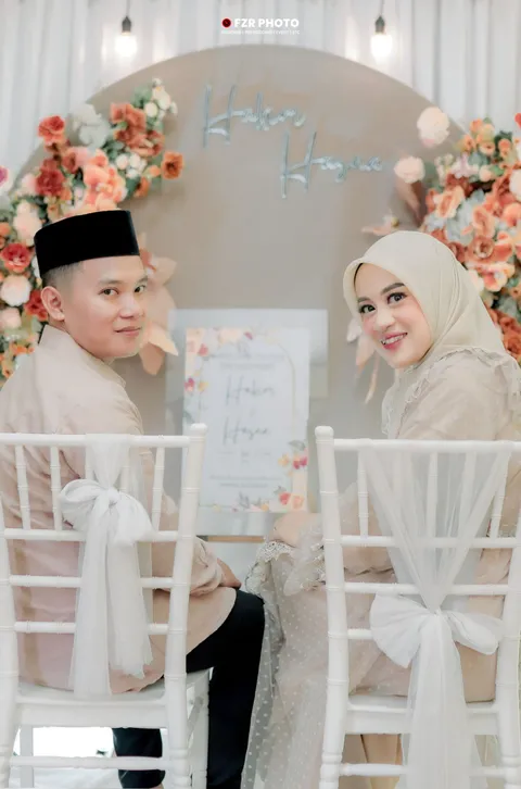Foto sampul undangan Hasna & Hakim