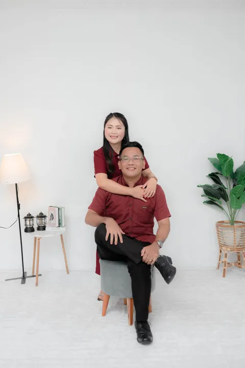 Foto sampul undangan Lestari Nduru & Fabianus Siwanahönö
