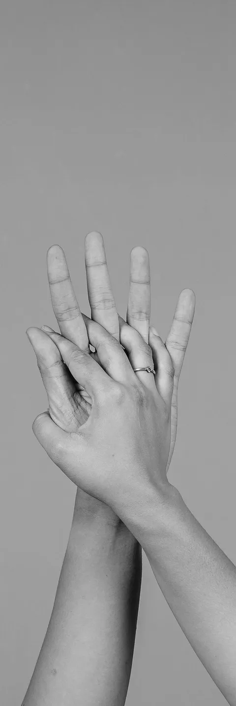 Foto sampul undangan Vigor & Bunga