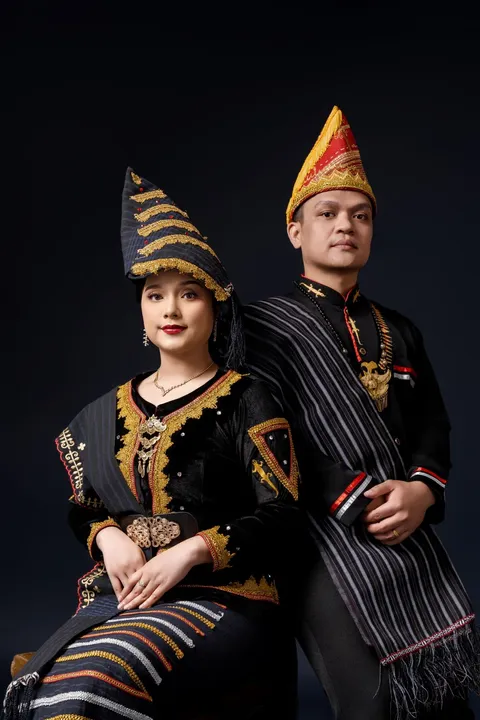 Foto sampul undangan Sindo & Roy