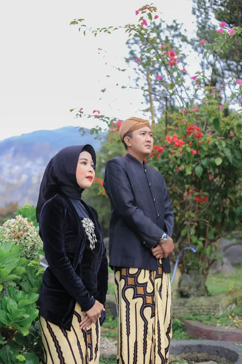 Foto sampul undangan Dzul & Nti
