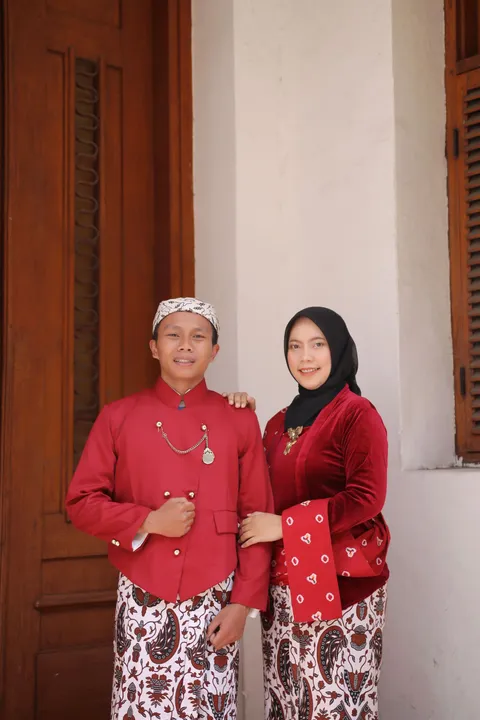 Foto sampul undangan Toro & Eka