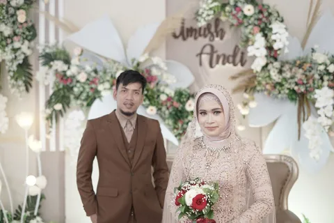 Foto sampul undangan Umush & Andi