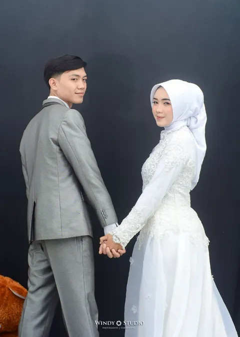 Foto sampul undangan Egi & Dea Kicut