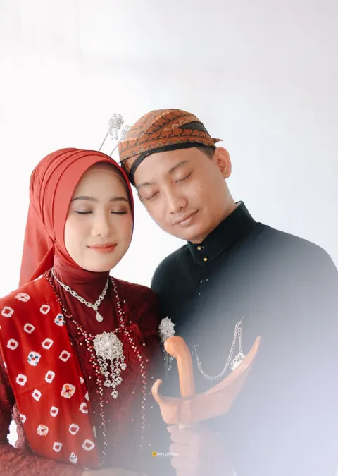 Foto sampul undangan Karin & Angger