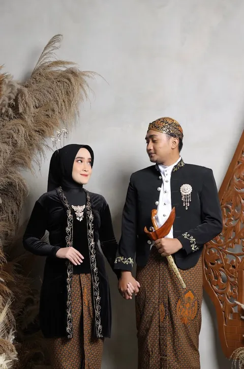 Foto sampul undangan Desyana & Adi