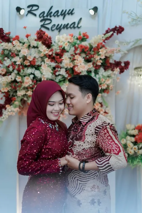 Foto sampul undangan Rahayu & Reynal