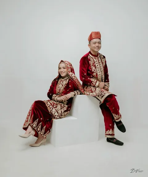 Foto sampul undangan Adi & Esti