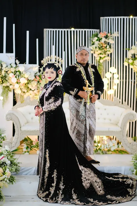 Foto sampul undangan Laila Ningtyas Syafa'ati & Fuad Abdul Aziz
