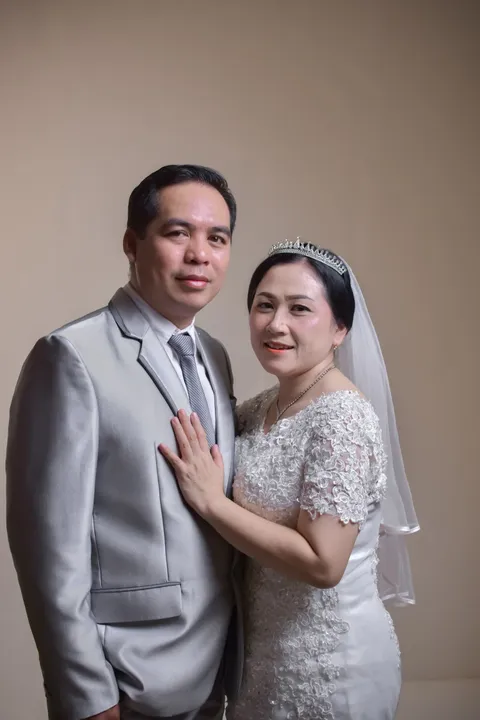 Foto sampul undangan Ester & Dennis