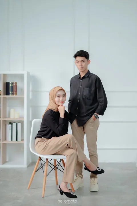 Foto sampul undangan Nh & Sr