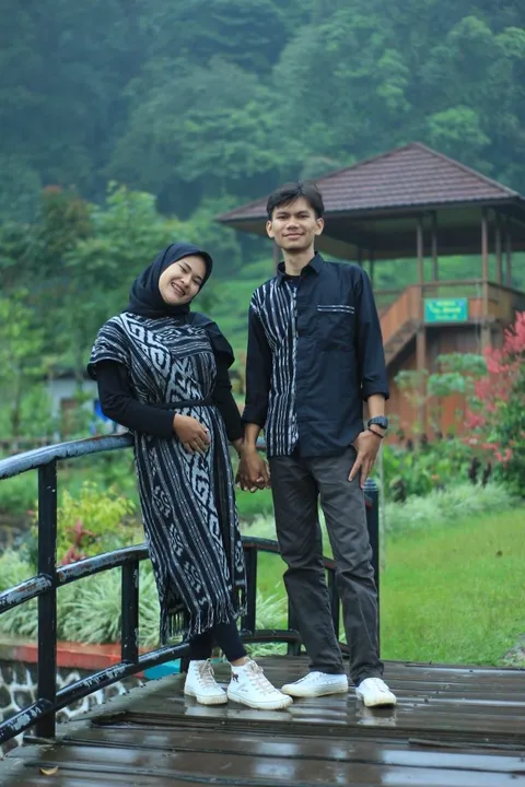Foto sampul undangan Putri & Ajis