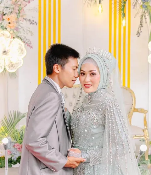 Foto sampul undangan Efa & Galih