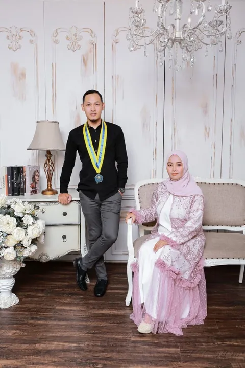Foto sampul undangan Sutarno, S. Sos. & Uswatun Fauziah