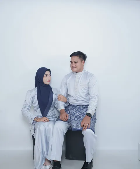 Foto sampul undangan Delvi & Syukri