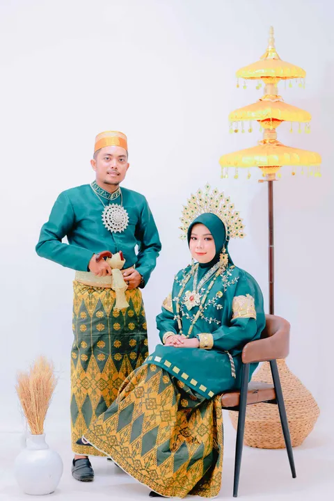 Foto sampul undangan Eka & Ami