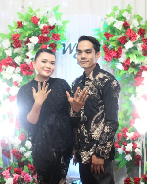 Foto sampul undangan Wiwin & Arjuna