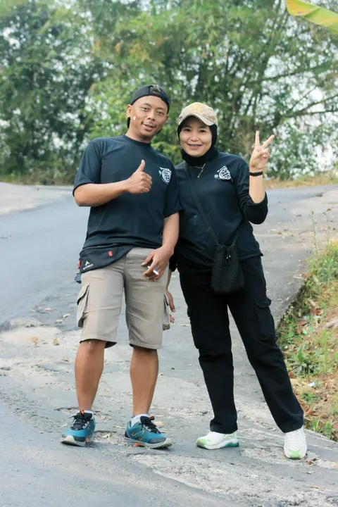 Foto sampul undangan Aming & Mega