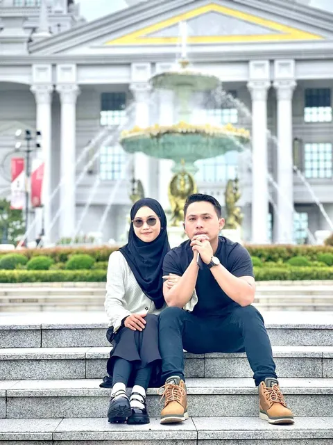 Foto sampul undangan Lutfi & Rofiqoh