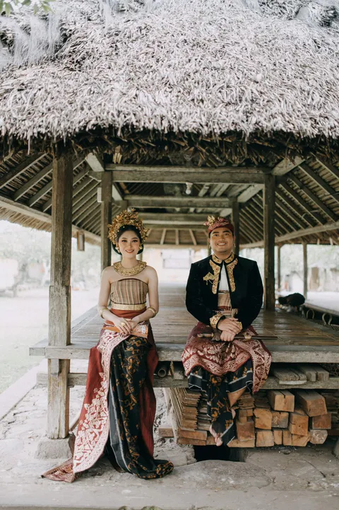Foto sampul undangan Friska & Peter