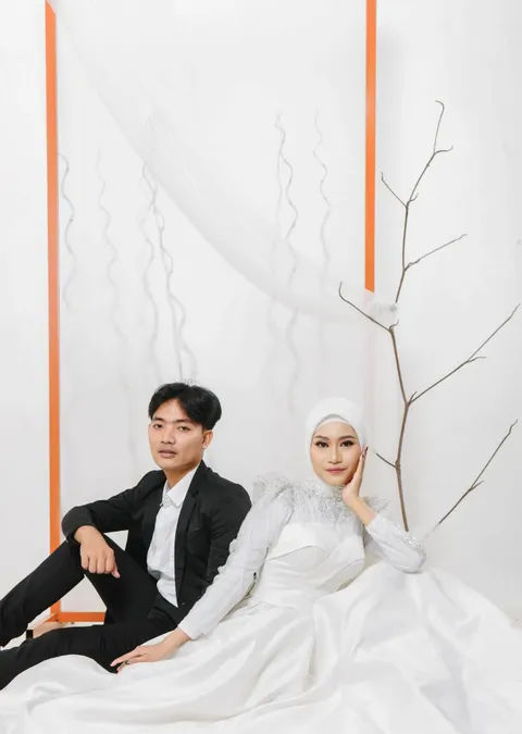 Foto sampul undangan Salwa & Udin