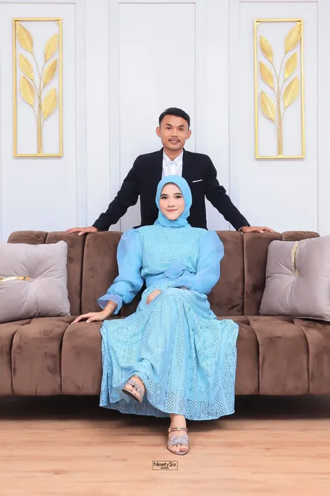 Foto sampul undangan Sani & Mitha