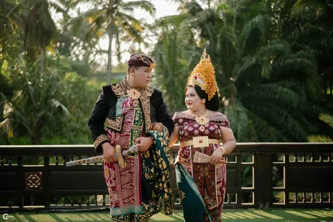 Foto sampul undangan Ugik & Dek Wahyu