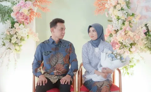 Foto sampul undangan Sofian & Maya