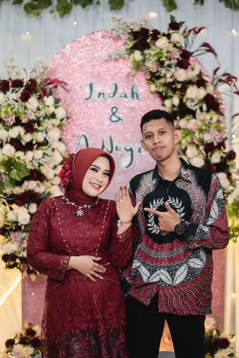 Foto sampul undangan Indah & Nugrah