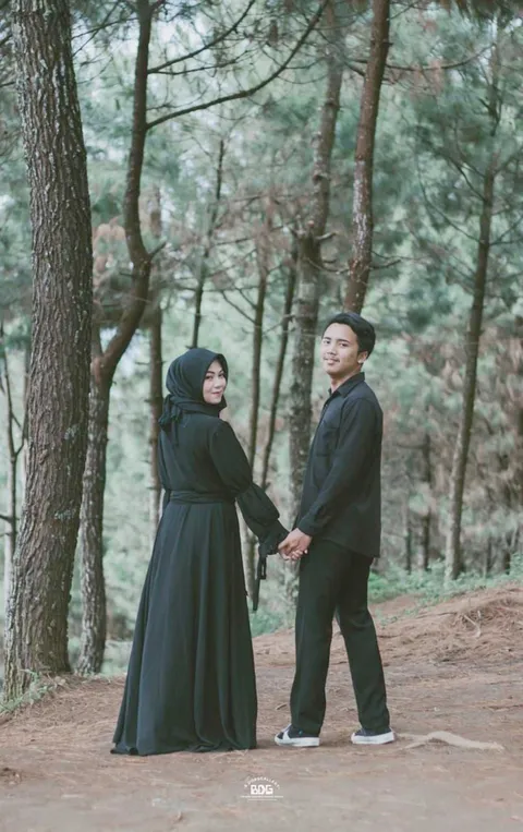 Foto sampul undangan Arya & Ara