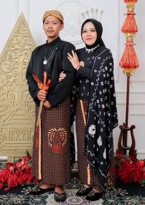 Foto sampul undangan Taufik & Lusi