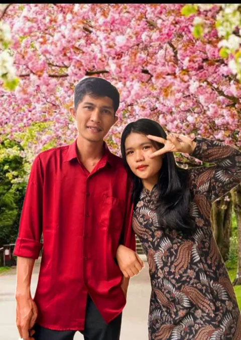 Foto sampul undangan Dewi Sartika Sihotang S.Kom & Johanes Tommy Gultom S.Kom