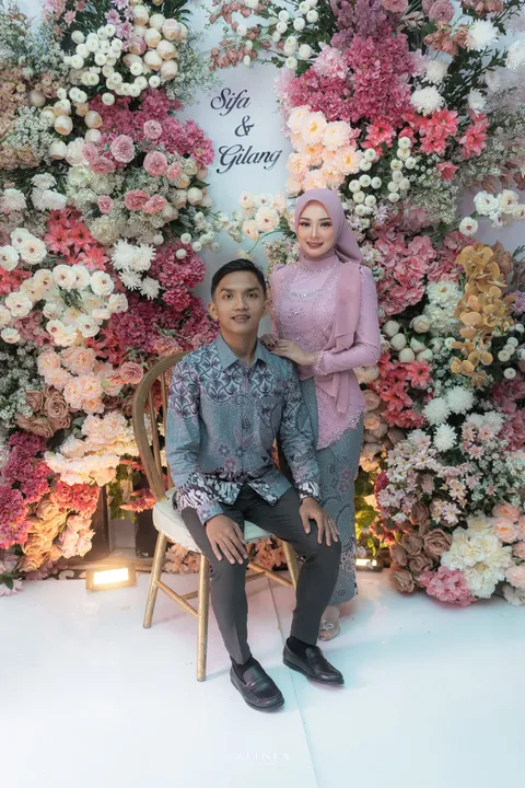 Foto sampul undangan Sifa & Gilang