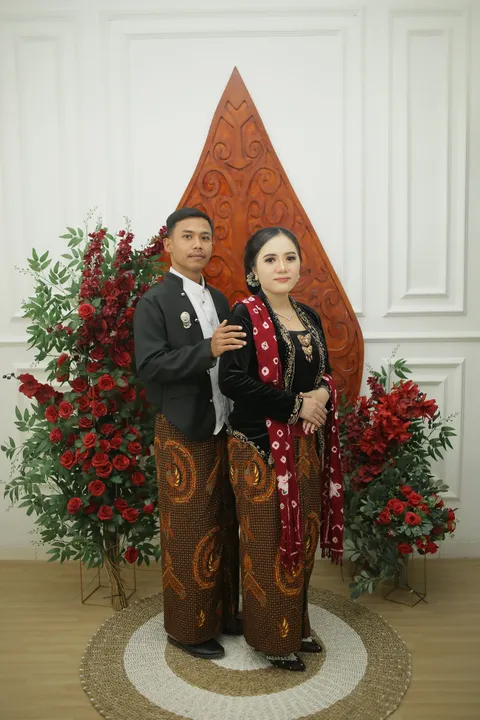 Foto sampul undangan Muhammad Muzaki & Anastasya Paramitha