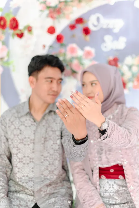 Foto sampul undangan Ozzy & Seli