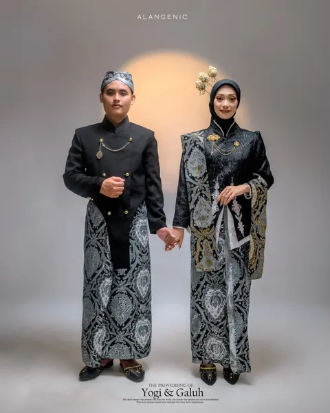 Foto sampul undangan Filzah Nur Yuliasih & Muhammad Fa'athir Ma'arif