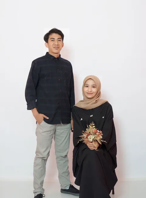 Foto sampul undangan Dila & Adam