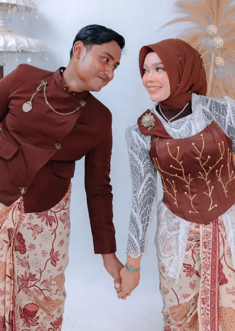 Foto sampul undangan Muha & Luci