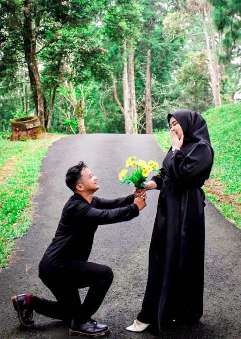 Foto sampul undangan Adel & Romi
