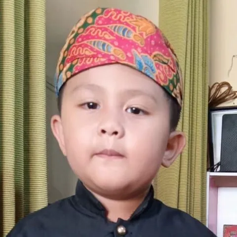 Foto sampul undangan Khitanan