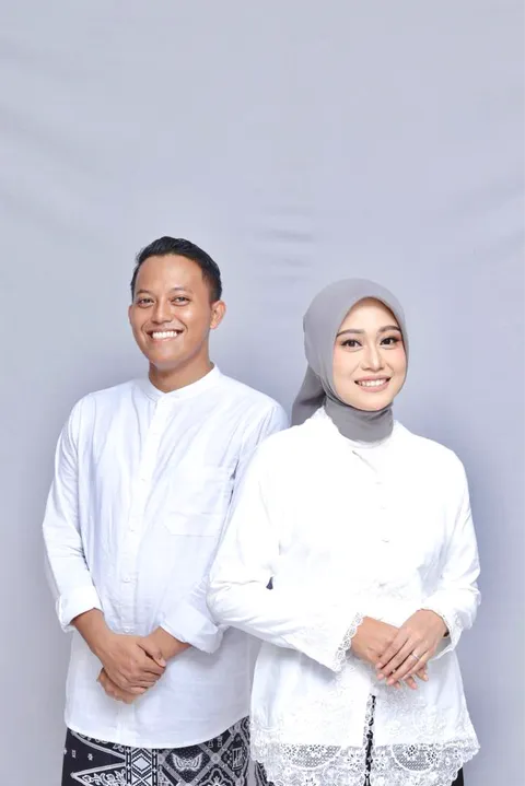 Foto sampul undangan Asri & Fajar