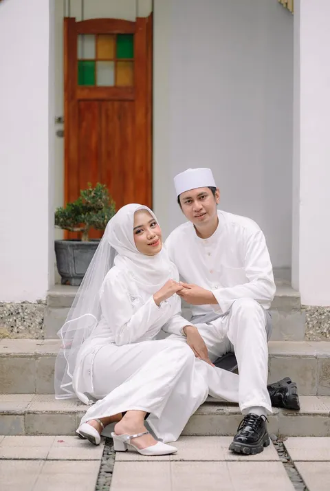 Foto sampul undangan Resha & Salma